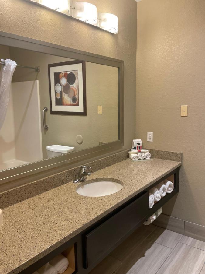Spark By Hilton La Crosse Onalaska المظهر الخارجي الصورة